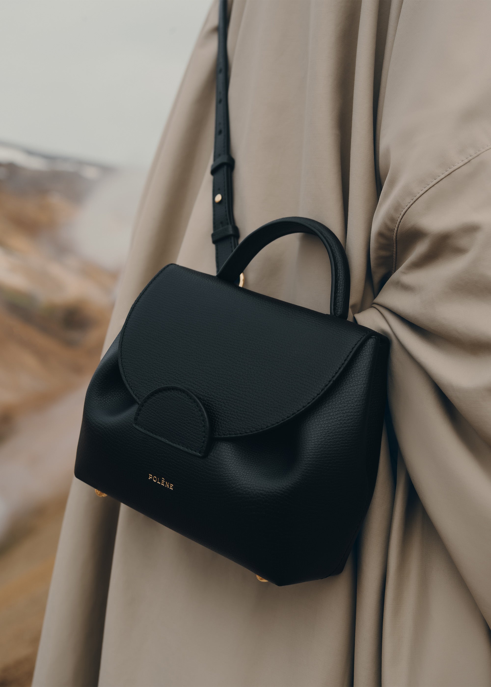 Polène Sac Numéro Un Nano Noir Grainé