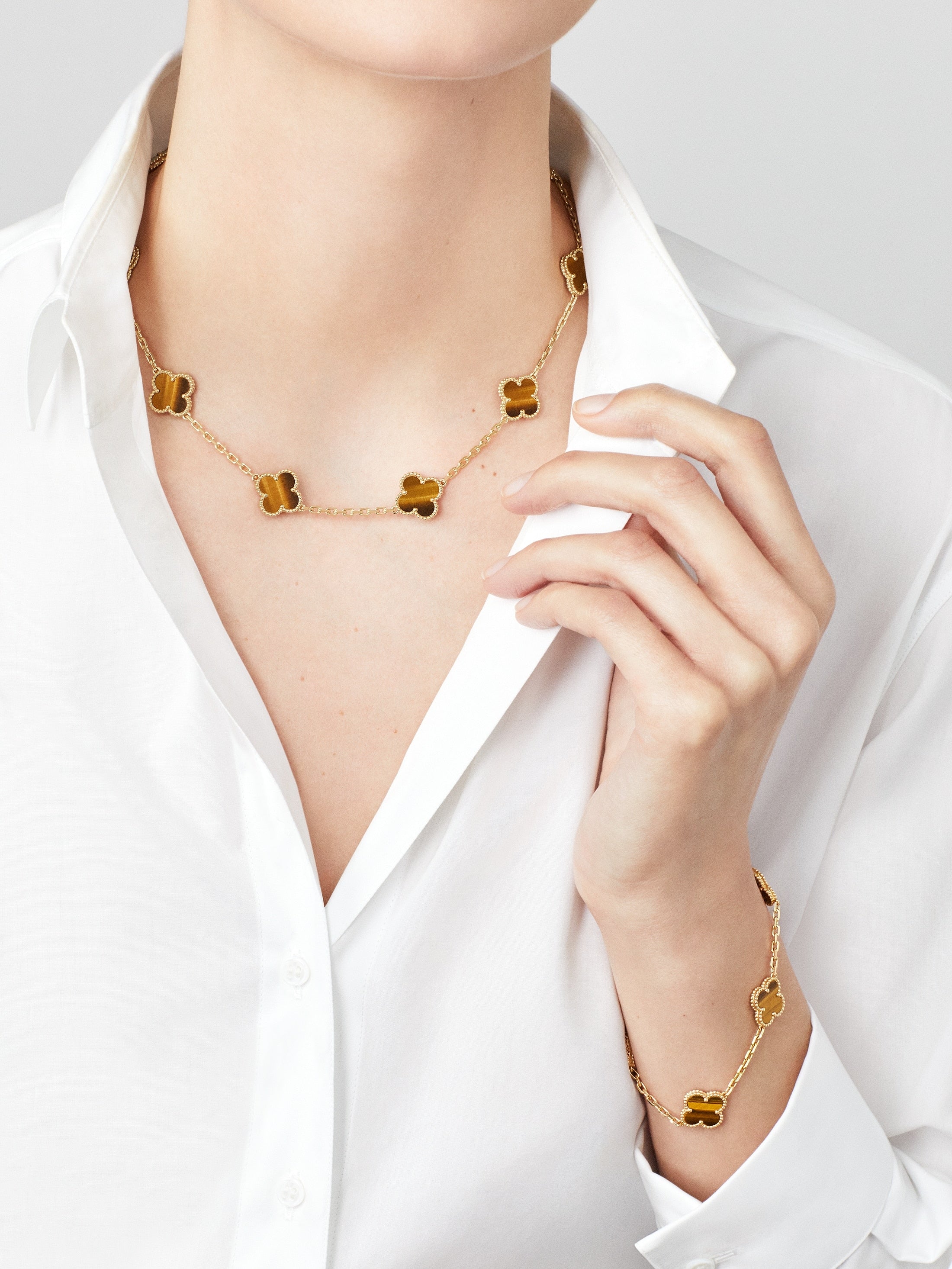Van Cleef Vintage Alhambra 5 motifs Oeil de tigre