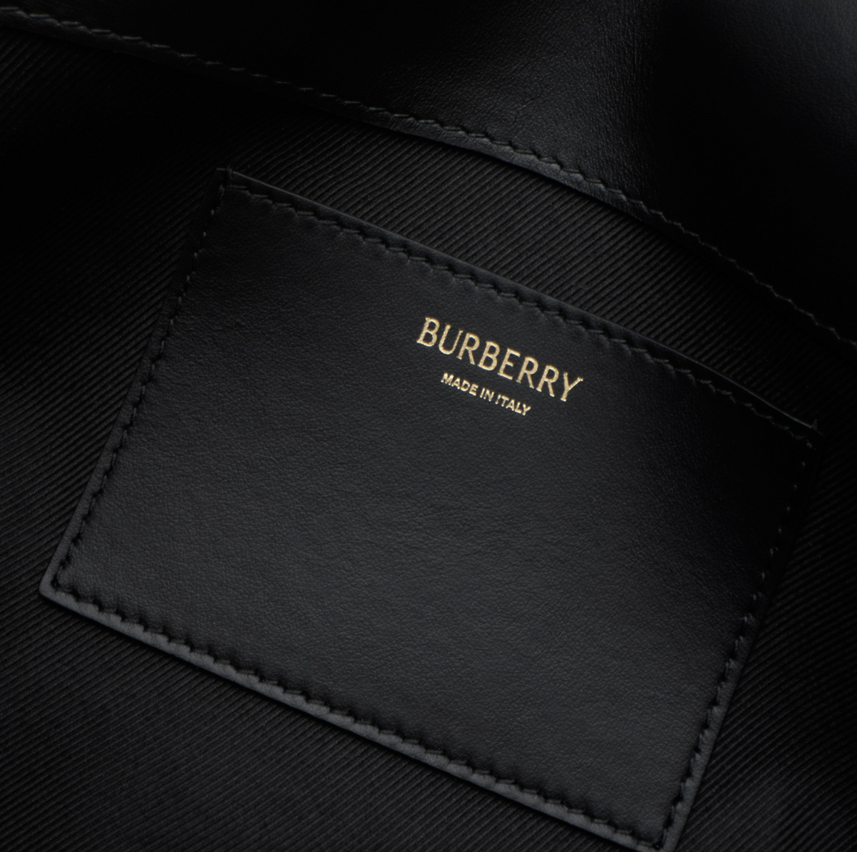 Burberry Sac à main Note Noir