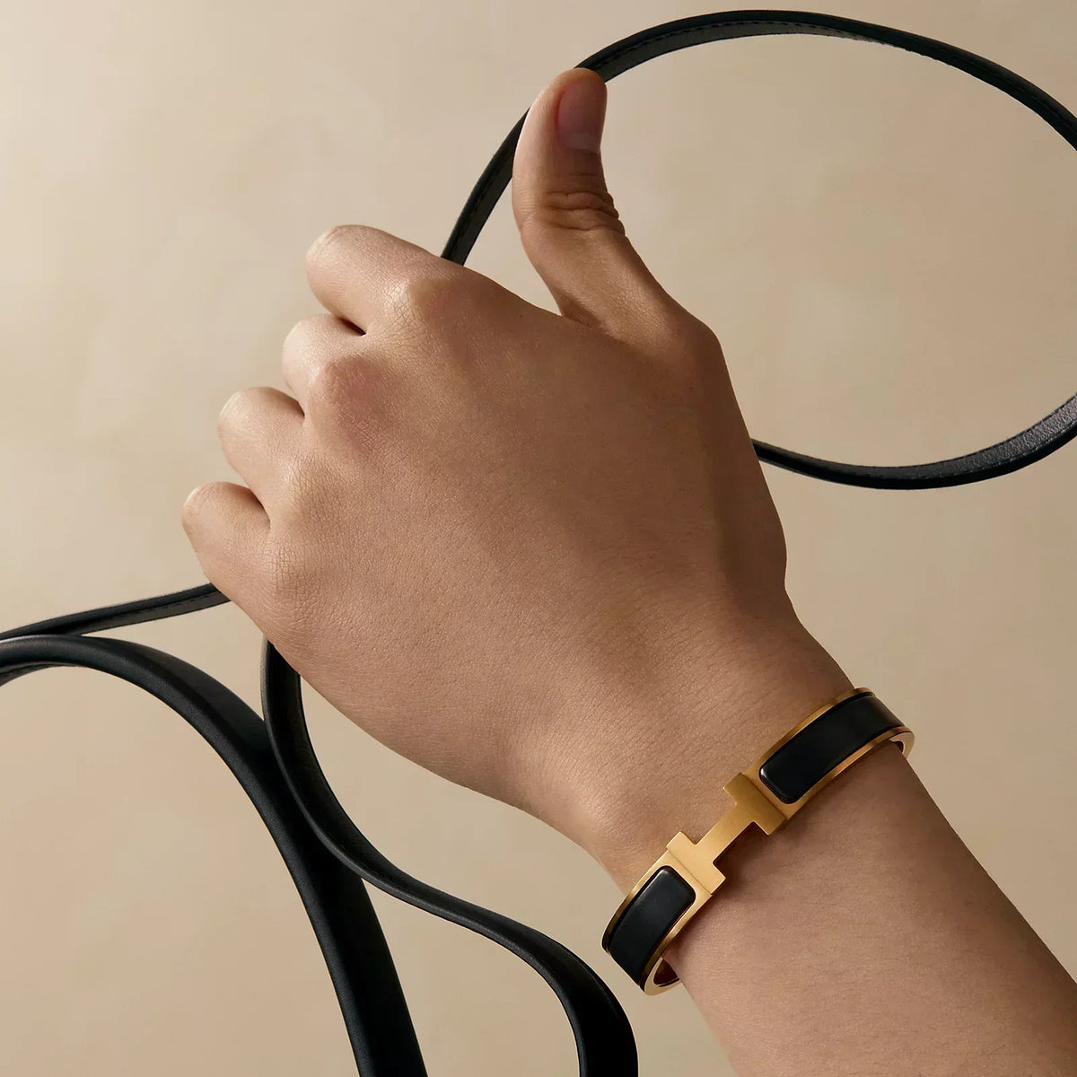 Hermès - Bracelet Clic HH Or Noir Mat