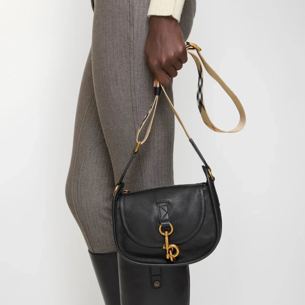 Burberry Mini B Clip Messenger Bag Noir
